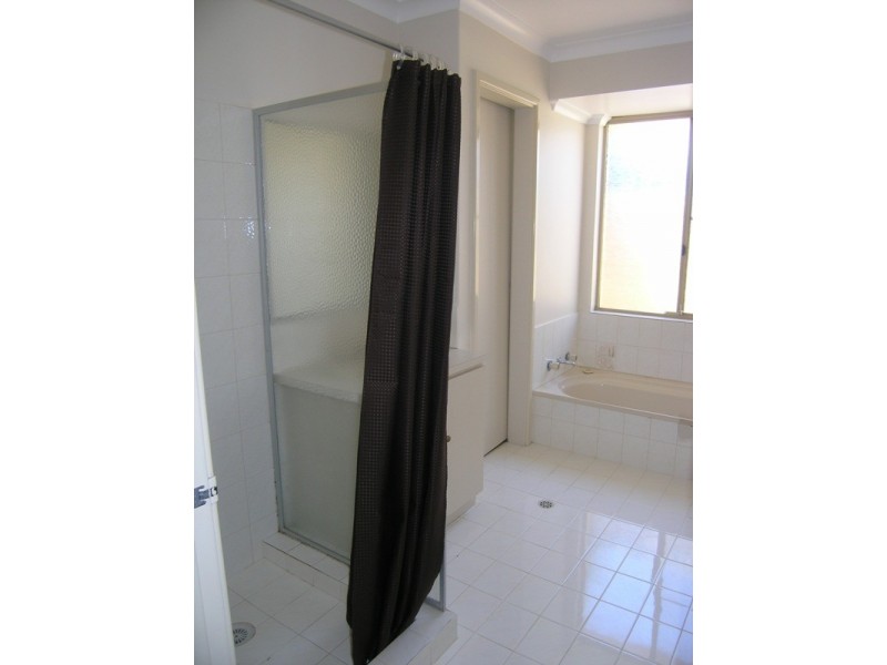 2/1 Cleopatra Street, Palmyra WA 6157