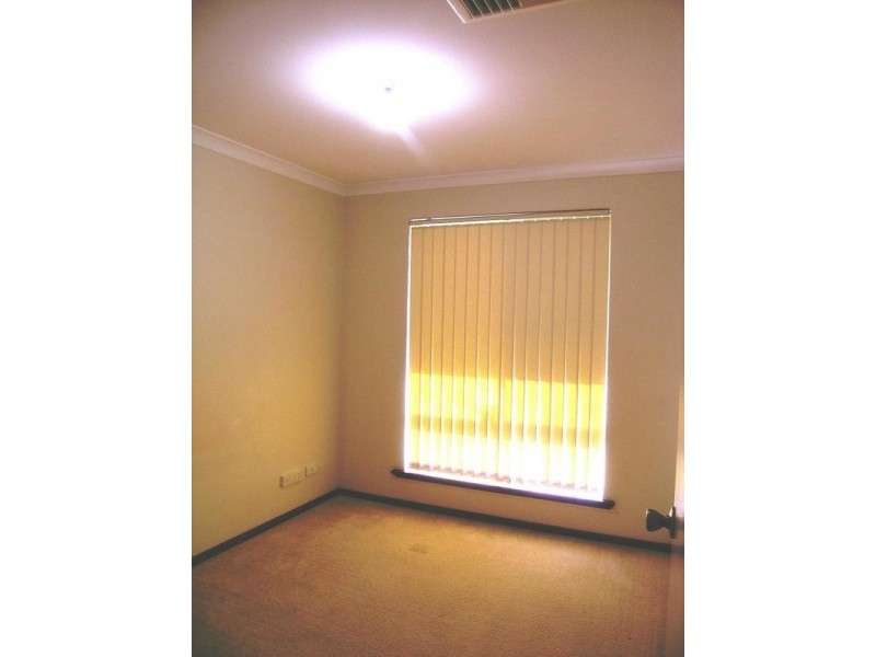 2/1 Cleopatra Street, Palmyra WA 6157