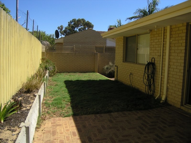 2/1 Cleopatra Street, Palmyra WA 6157