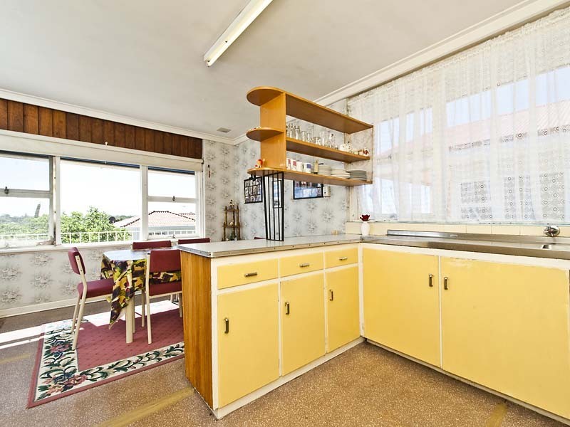 2/2 Chalmers Street, Fremantle WA 6160