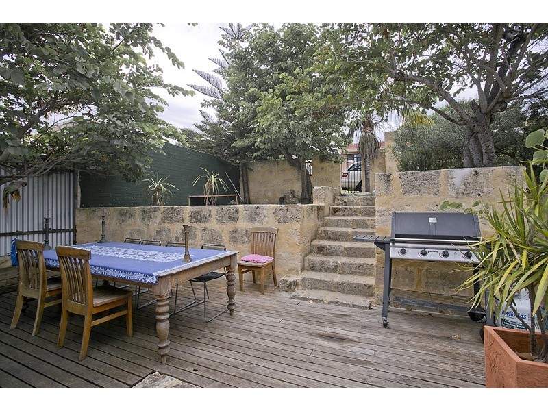 150 Hampton Road, Beaconsfield WA 6162