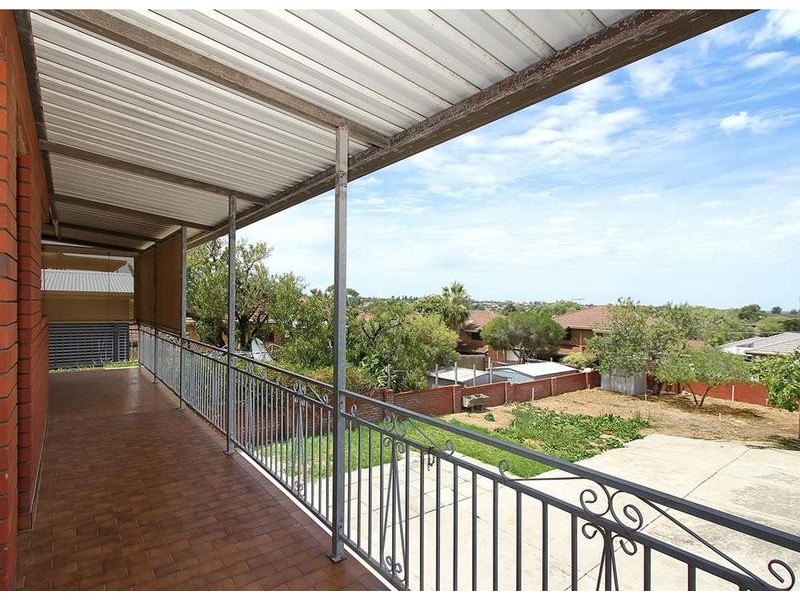 37 Hope Street, White Gum Valley WA 6162