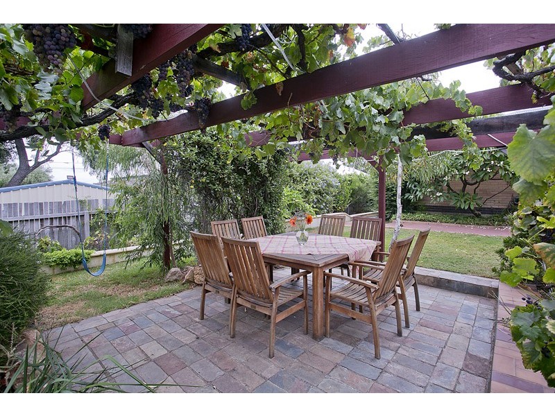 64 Redmond Road, Hamilton Hill WA 6163