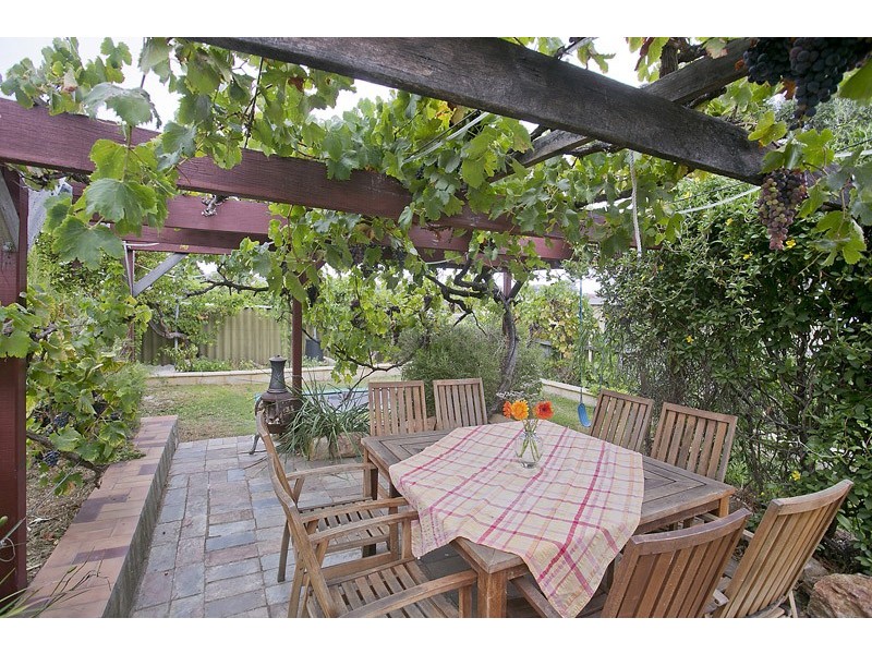 64 Redmond Road, Hamilton Hill WA 6163