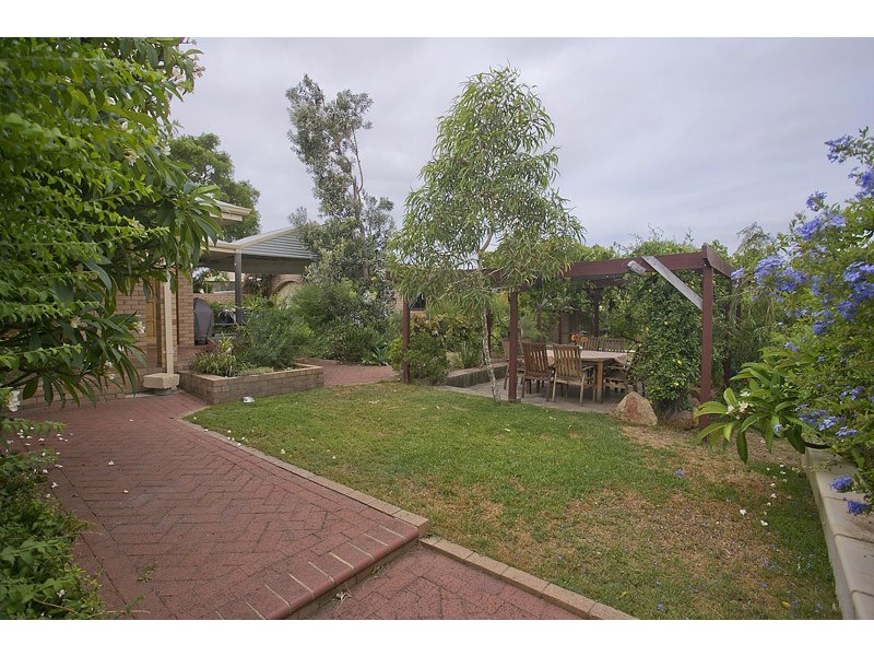 64 Redmond Road, Hamilton Hill WA 6163