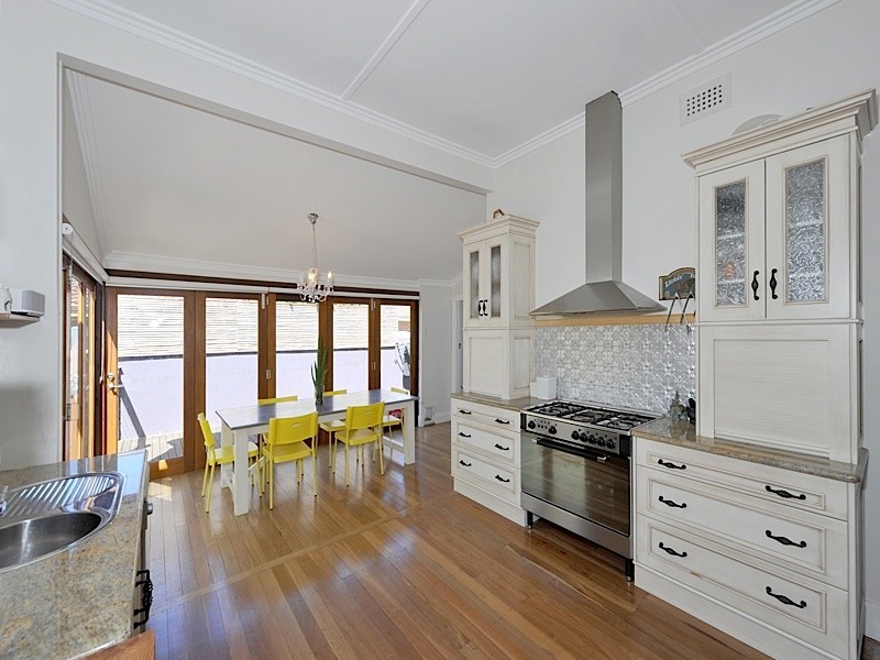86A Carrington Street, Palmyra WA 6157