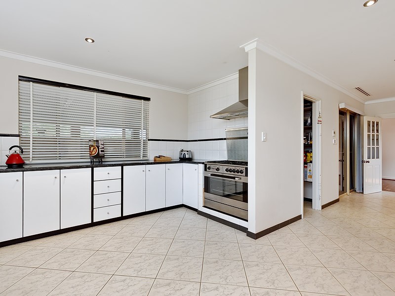 12 Tolley Court, Hamilton Hill WA 6163