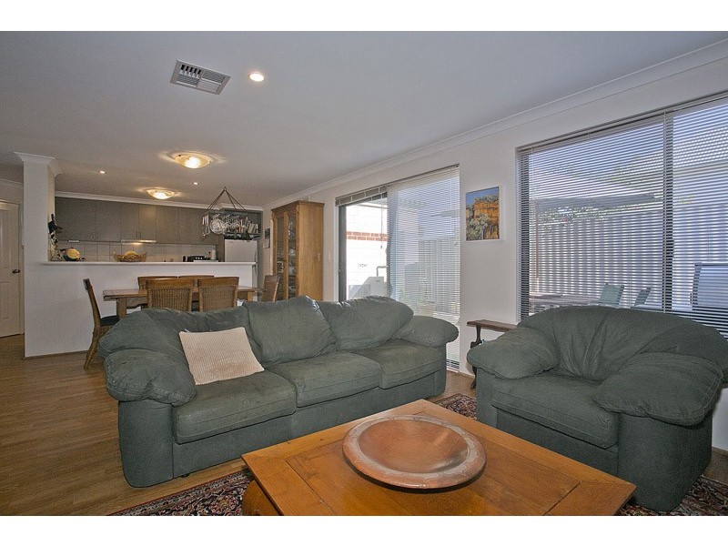 2/175 Stock Road, Palmyra WA 6157