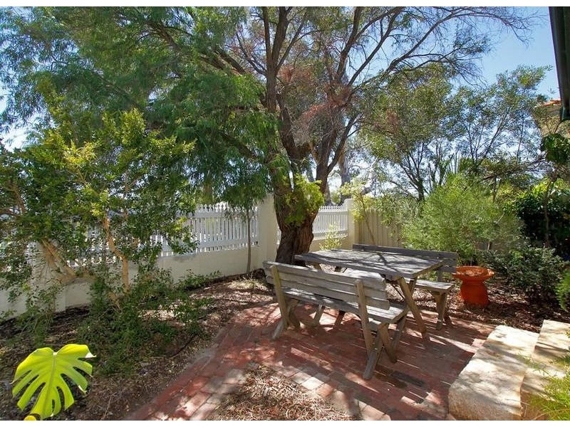 37A Forrest Street, Fremantle WA 6160