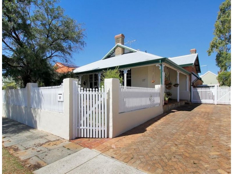 37A Forrest Street, Fremantle WA 6160