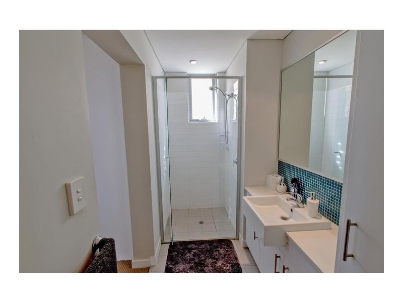 1/3 Rockingham Road, Hamilton Hill WA 6163