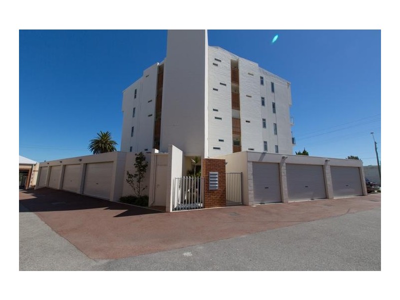 1/3 Rockingham Road, Hamilton Hill WA 6163