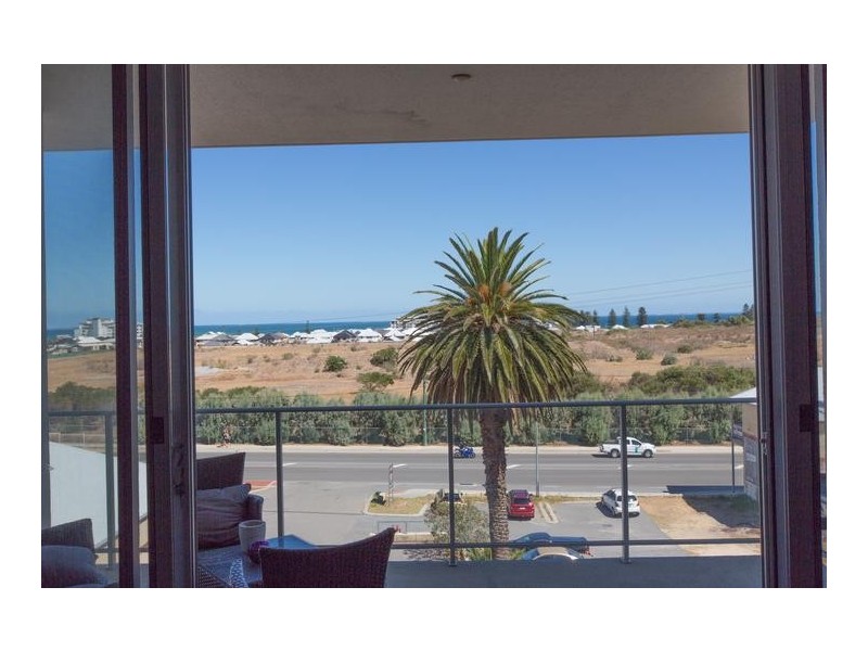 8/3 Rockingham Road, Hamilton Hill WA 6163