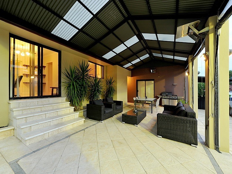 25 Pass Crescent, Beaconsfield WA 6162