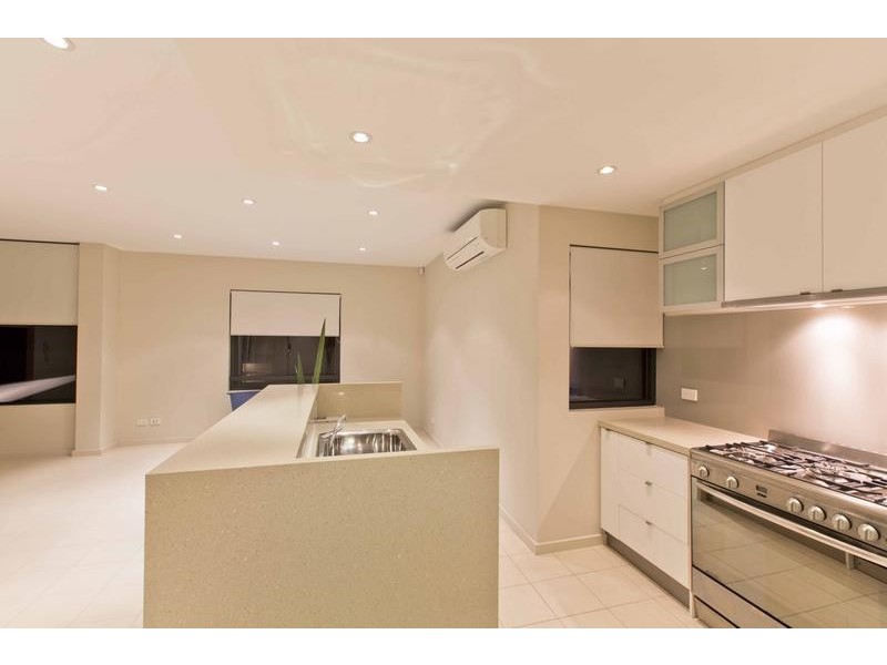 1/40 Waddell Road, Bicton WA 6157