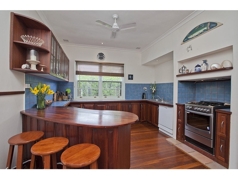 62 Nicholas Crescent, Hilton WA 6163