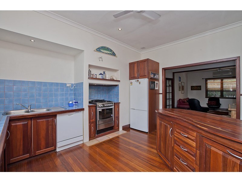 62 Nicholas Crescent, Hilton WA 6163