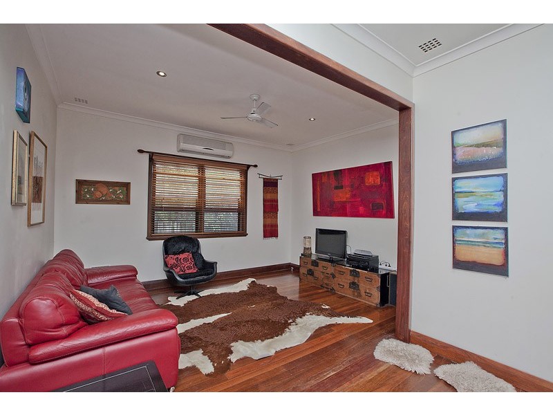 62 Nicholas Crescent, Hilton WA 6163