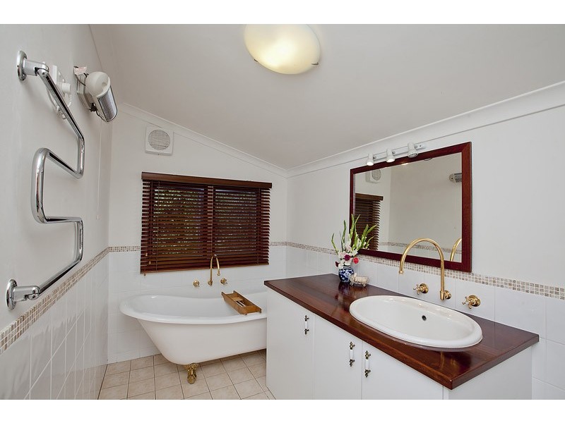 62 Nicholas Crescent, Hilton WA 6163