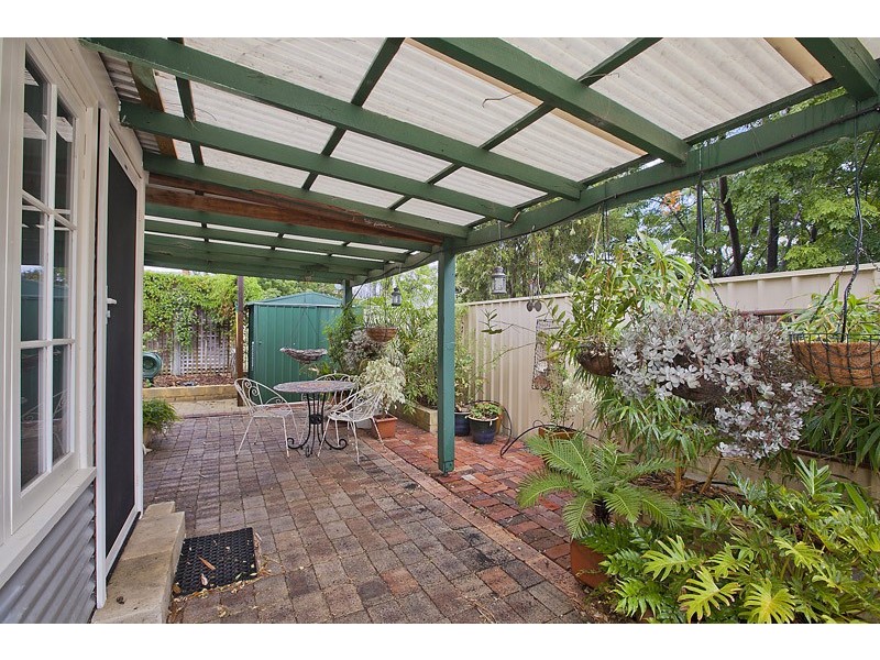 62 Nicholas Crescent, Hilton WA 6163