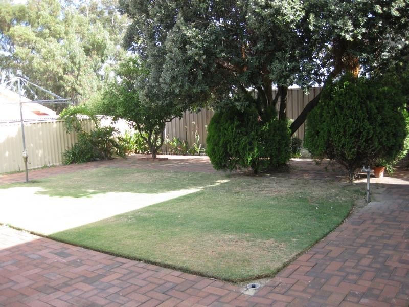 17 Kanimbla Street, Bicton WA 6157