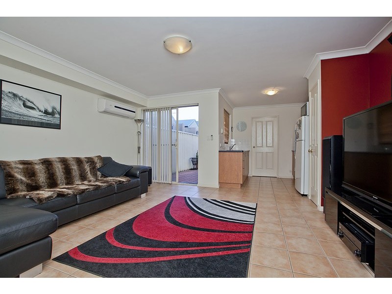 19/14 Boyd Crescent, Hamilton Hill WA 6163