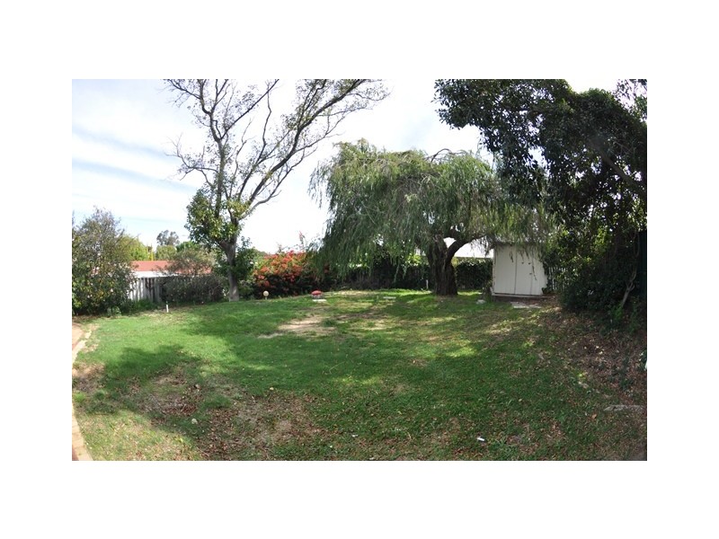 79 York Street, Beaconsfield WA 6162