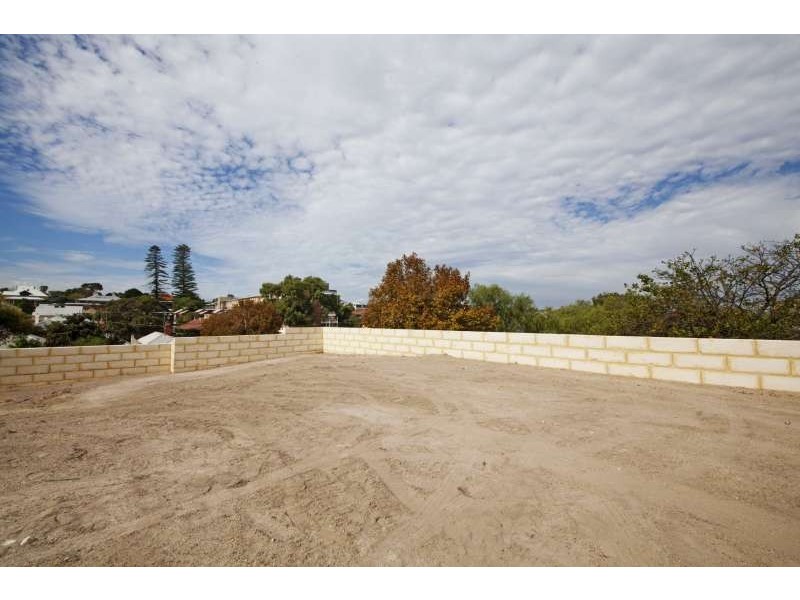 12 Ameling Rise, Fremantle WA 6160