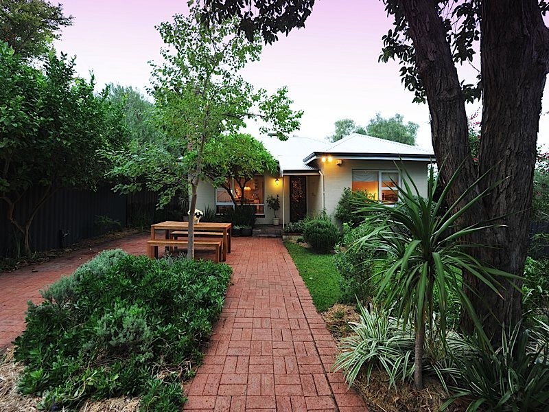 133 Samson Street, White Gum Valley WA 6162