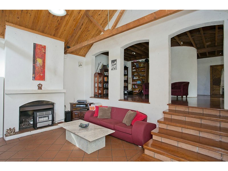 60 Thompson Road, North Fremantle WA 6159