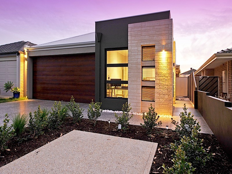 14A Beckett Close, Munster WA 6166