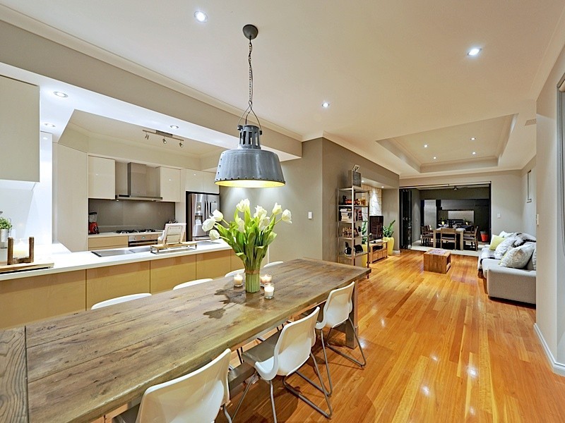 14A Beckett Close, Munster WA 6166