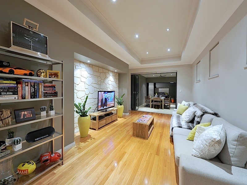 14A Beckett Close, Munster WA 6166