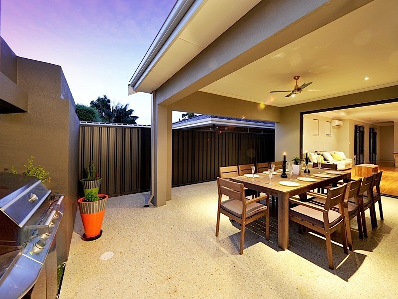 14A Beckett Close, Munster WA 6166