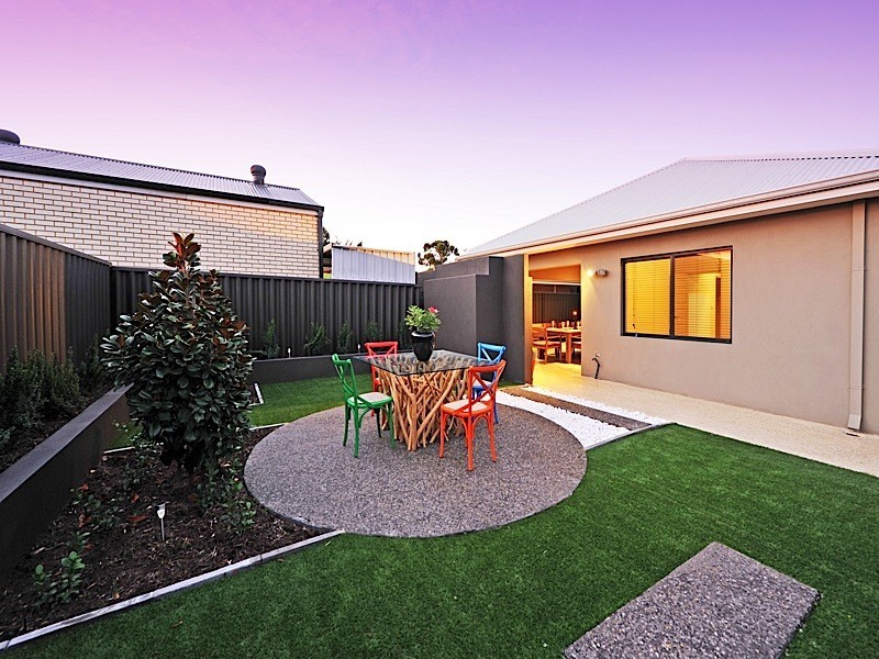 14A Beckett Close, Munster WA 6166