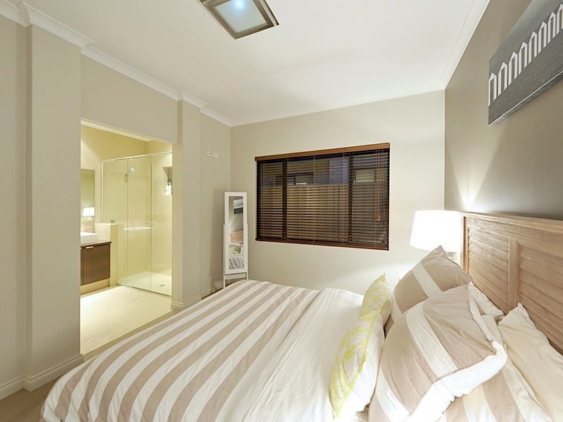 14A Beckett Close, Munster WA 6166