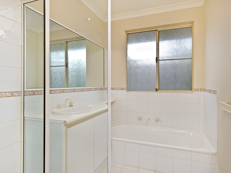 11B Searle Road, Ardross WA 6153