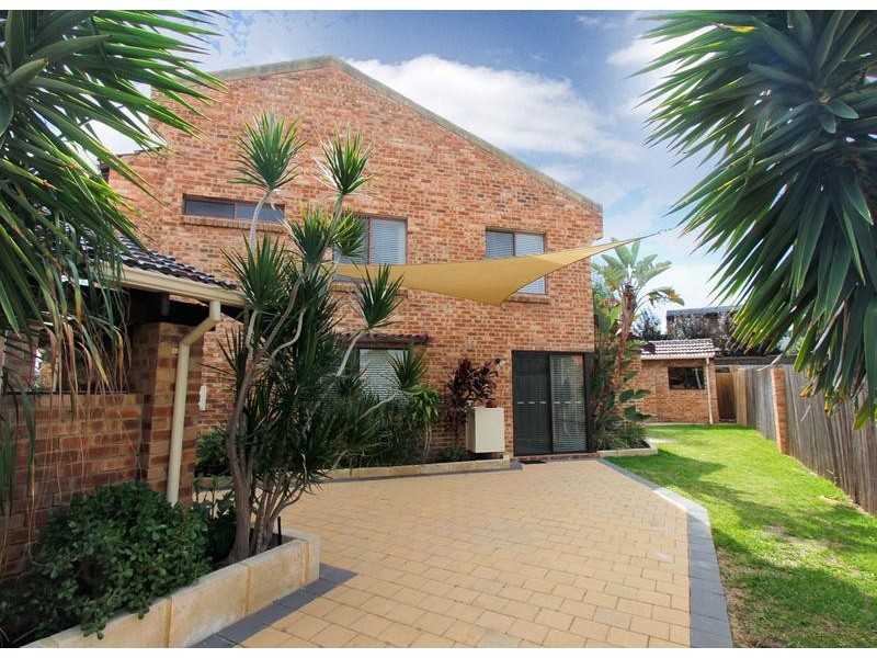2/40 Congdon Way, Booragoon WA 6154