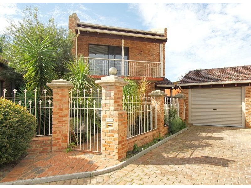 2/40 Congdon Way, Booragoon WA 6154
