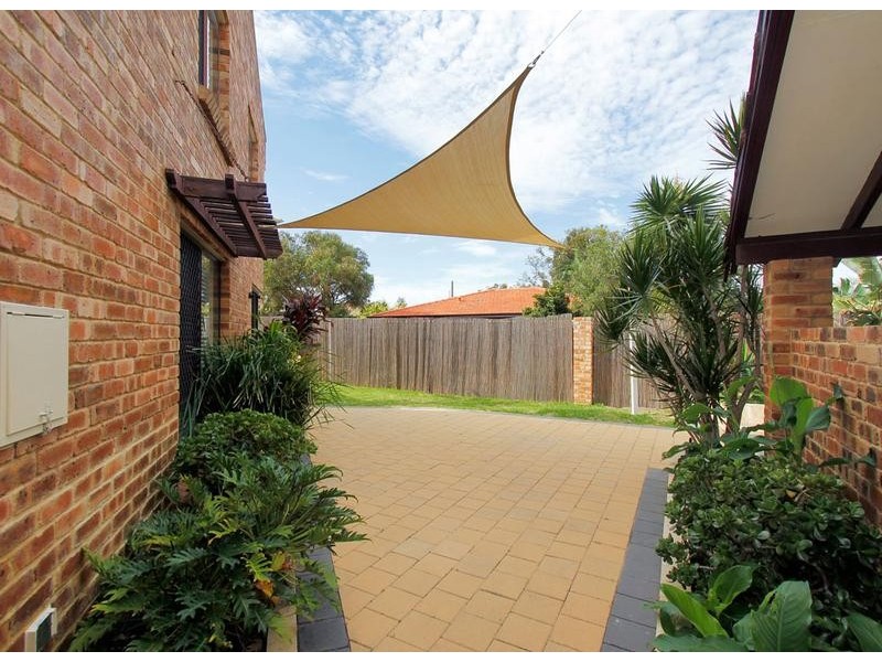 2/40 Congdon Way, Booragoon WA 6154