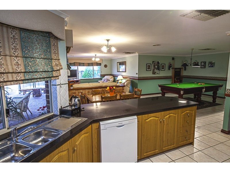 4 Anise Court, Spearwood WA 6163