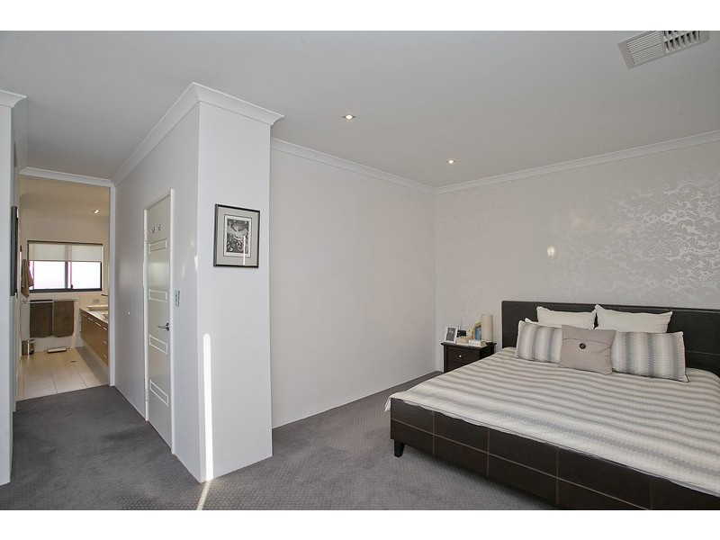 1/22 Point Walter Road, Bicton WA 6157