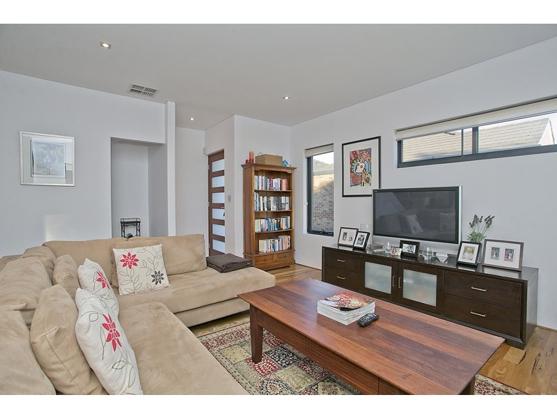1/22 Point Walter Road, Bicton WA 6157