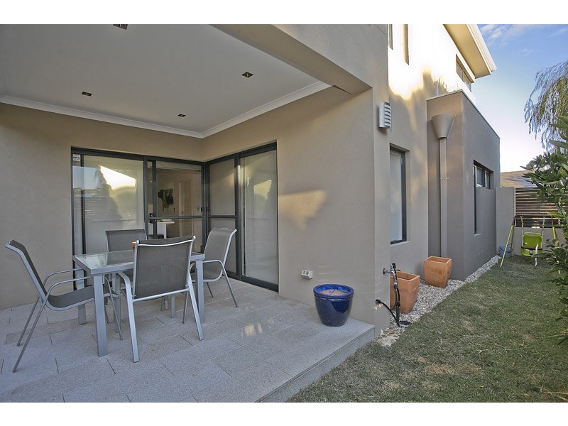 1/22 Point Walter Road, Bicton WA 6157