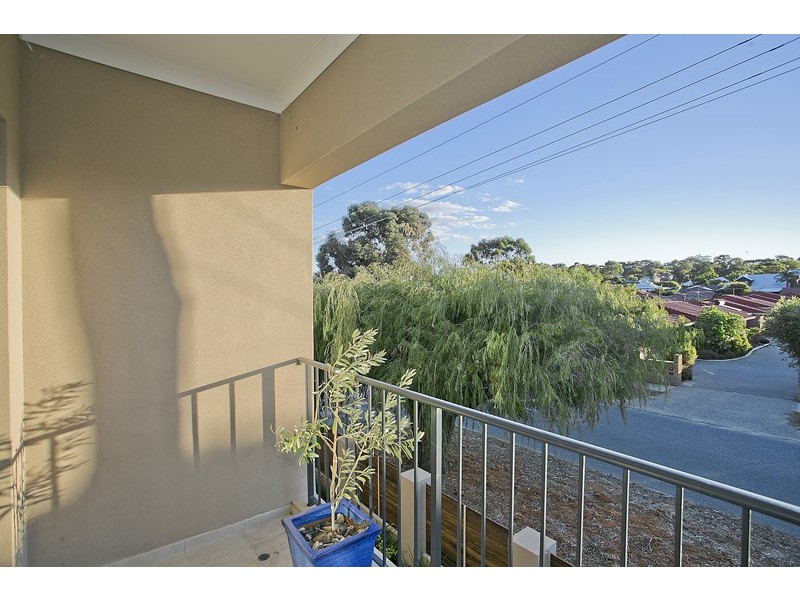 1/22 Point Walter Road, Bicton WA 6157