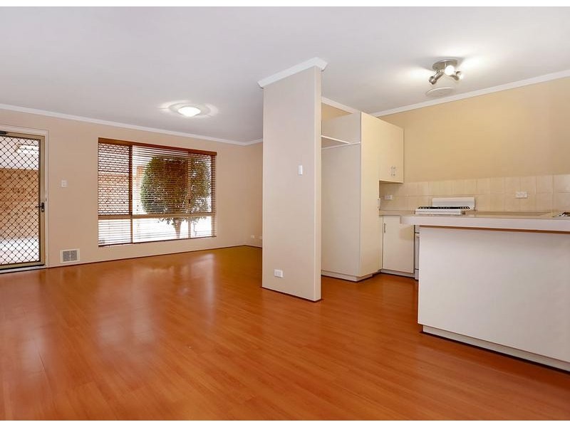 4/159 Stock Road, Attadale WA 6156