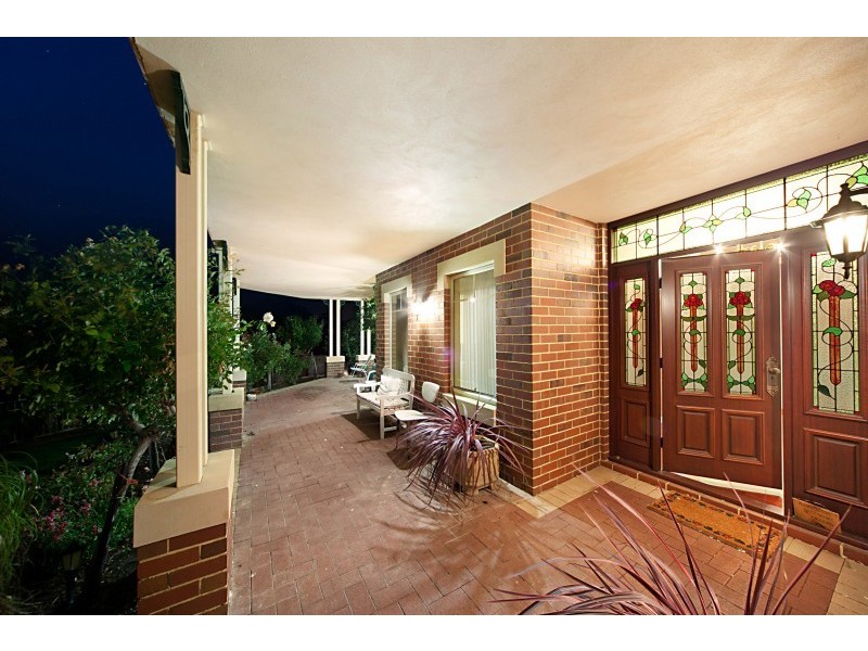 5 Linton Road, Attadale WA 6156