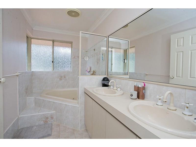 20A Norma Road, Alfred Cove WA 6154