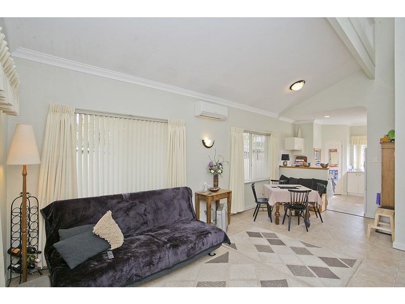20A Norma Road, Alfred Cove WA 6154