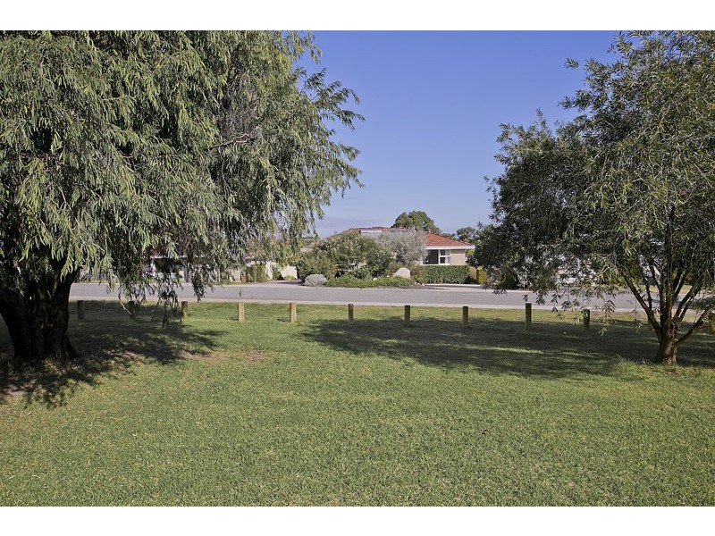 19 Fulton Street, Hamilton Hill WA 6163